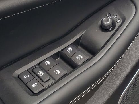 New 2026 Jeep Grand Cherokee L Limited image 11