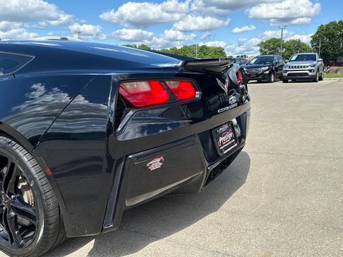 Used 2016 Chevrolet Corvette Stingray Coupe RWD image 15