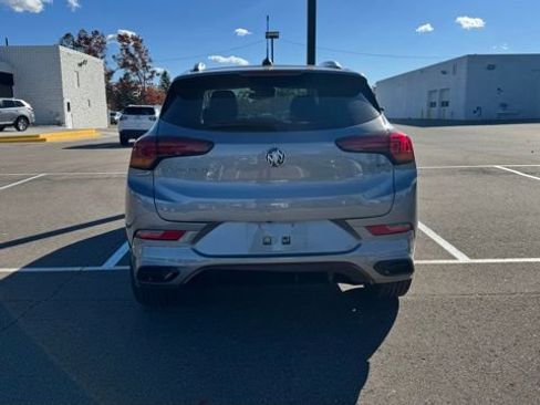 Used 2023 Buick Encore GX Select w/ Sport Touring Package image 10