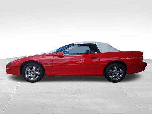 Used 1997 Chevrolet Camaro Z28 w/ Preferred Equipment Group 2 RWD image 2