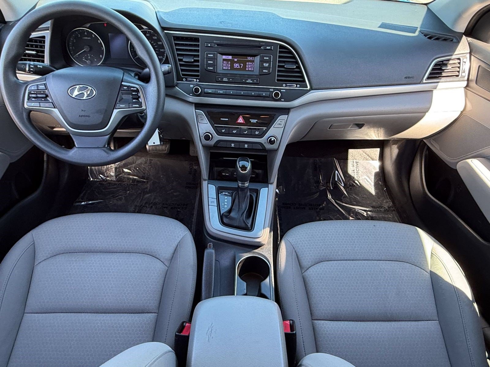 Used 2017 Hyundai Elantra SE FWD image 16
