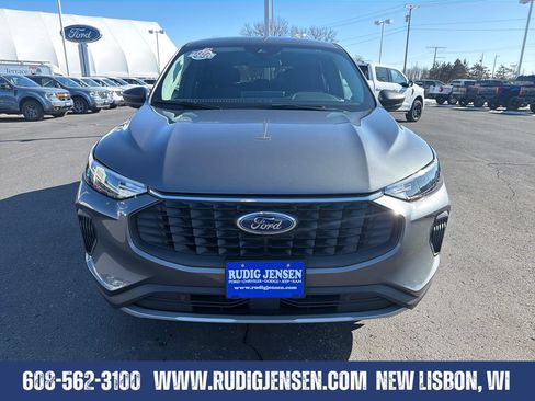 Used 2024 Ford Escape Active w/ Tech Pack #1 AWD/4WD image 8