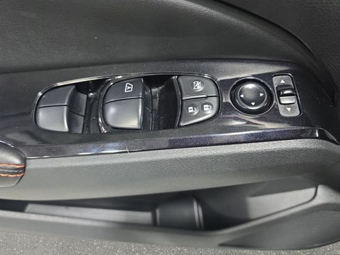 Used 2024 Nissan Altima 2.5 SR FWD image 26