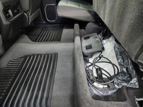 Used 2024 Chevrolet Silverado 2500 LT w/ Z71 Sport Edition image 42