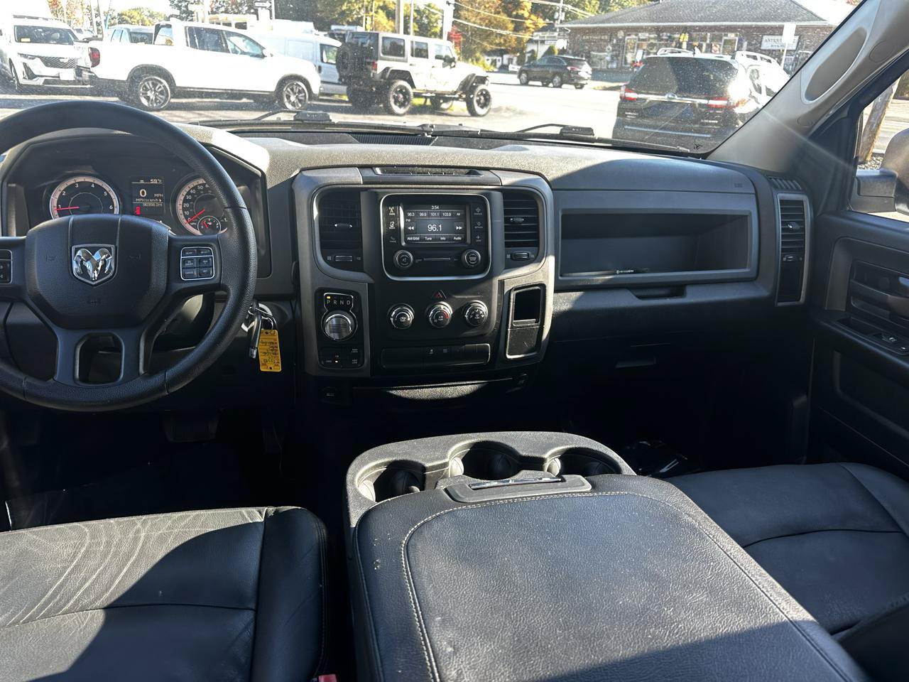 Used 2017 RAM 1500 Express AWD/4WD image 13