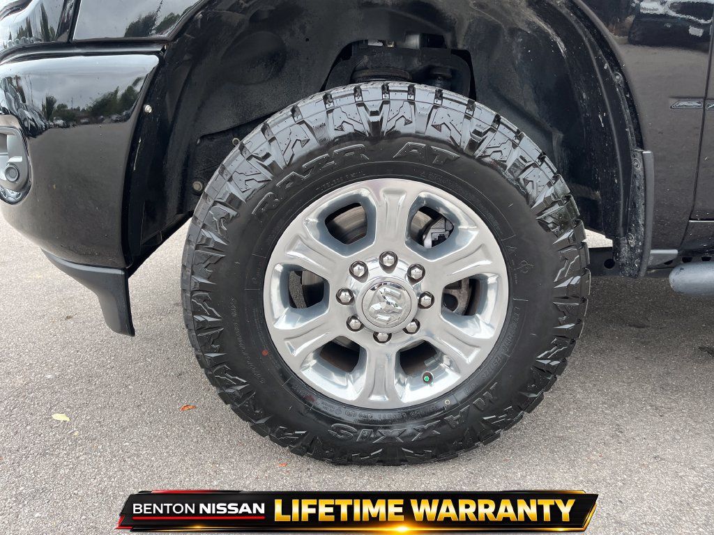 Used 2024 RAM 2500 Big Horn w/ Sport Appearance Package AWD/4WD image 7