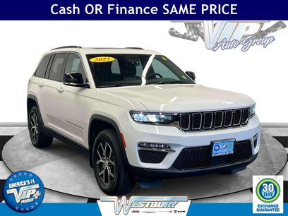 Used 2025 Jeep Grand Cherokee Limited w/ MOPAR Finishing Package