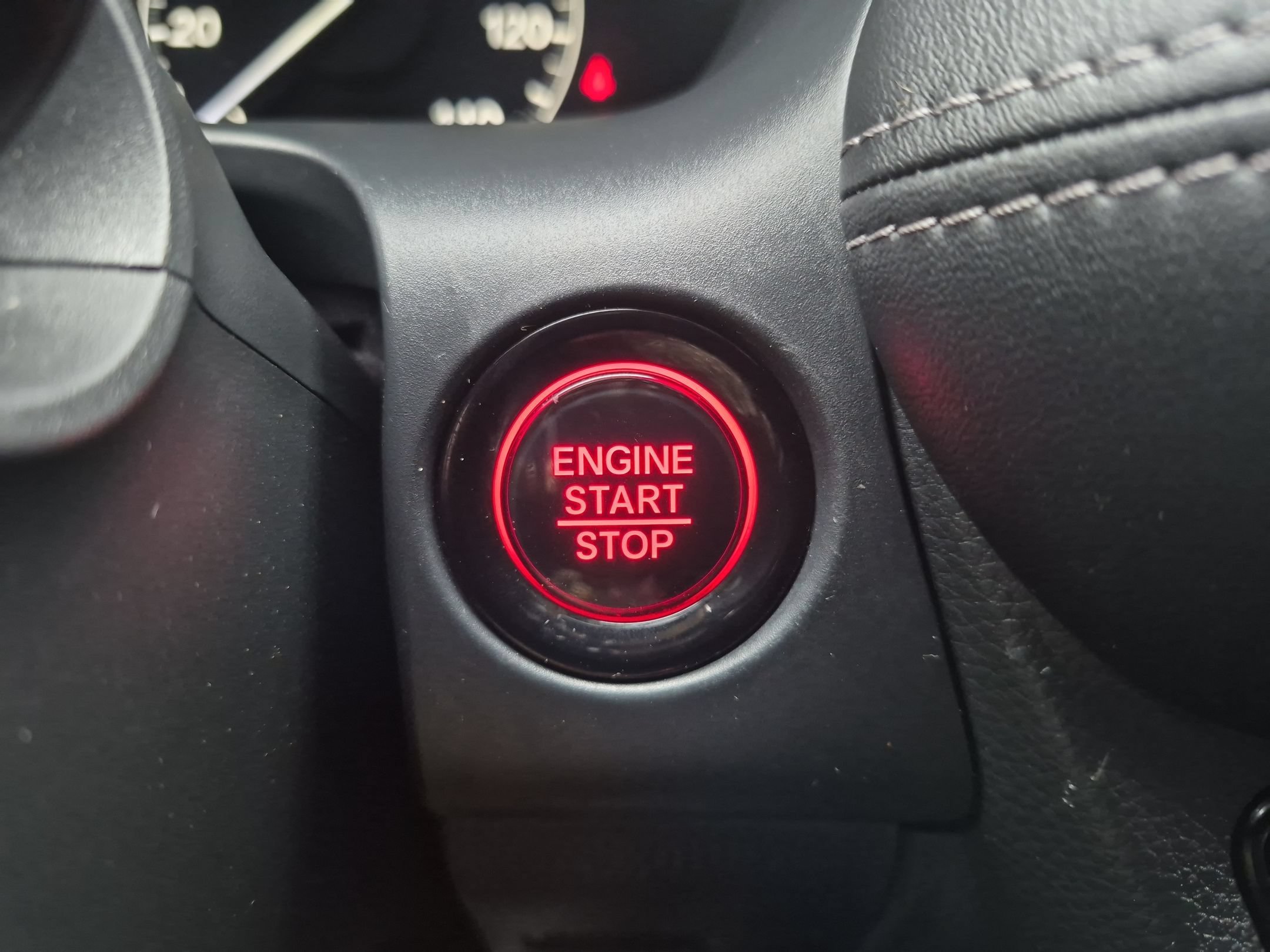 Certified 2025 Honda HR-V EX-L image 17