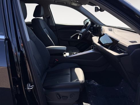 Certified 2025 Audi Q5 Premium w/ Convenience Package AWD/4WD image 19