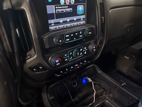 Used 2015 Chevrolet Silverado 2500 LTZ w/ Duramax Plus Package AWD/4WD image 4