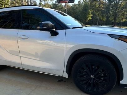 Used 2024 Toyota Highlander XSE