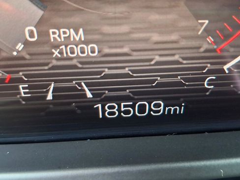 Used 2025 GMC Acadia AT4 w/ Luxury Package AWD/4WD image 15