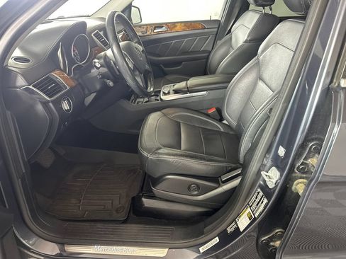 Used 2015 Mercedes-Benz GL 450 4MATIC image 3