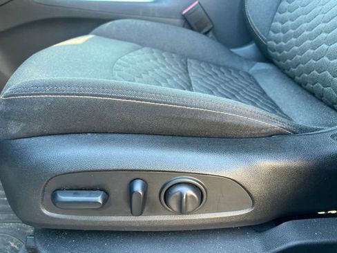 Used 2018 Chevrolet Equinox LT AWD/4WD image 22