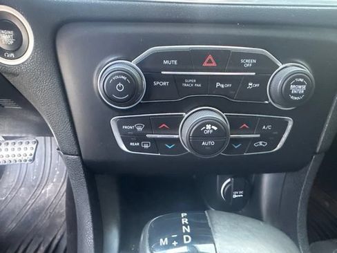 Used 2017 Dodge Charger R/T Scat Pack RWD image 14