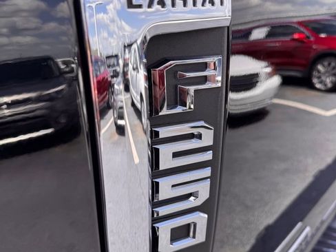 Used 2017 Ford F250 Lariat w/ Chrome Package AWD/4WD image 9
