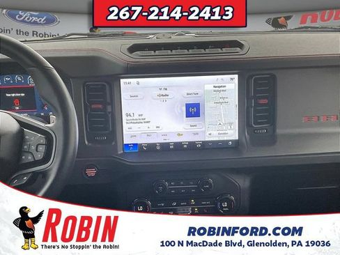 Used 2023 Ford Bronco Badlands w/ Sasquatch Package AWD/4WD image 11
