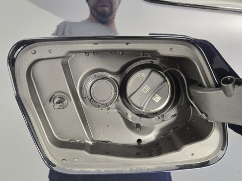 New 2026 BMW M5 w/ Executive Package image 24