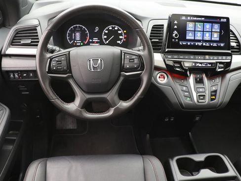 Used 2025 Honda Odyssey Sport-L image 12