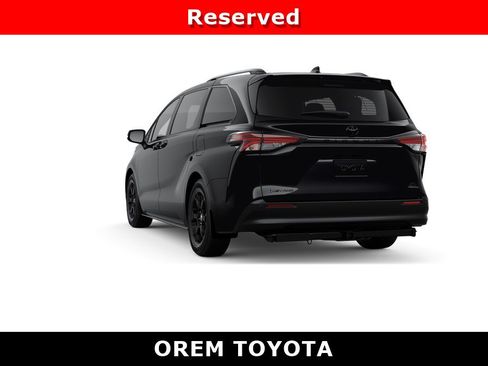 New 2026 Toyota Sienna XLE Woodland Edition AWD/4WD image 7