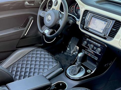 Used 2019 Volkswagen Beetle 2.0T Final Edition SEL FWD image 12