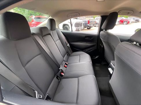 Used 2024 Toyota Corolla LE image 19