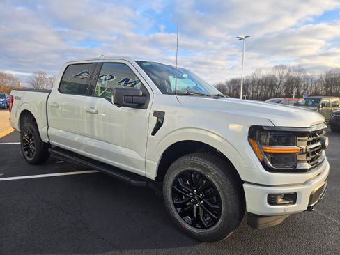 New 2025 Ford F150 XLT w/ Equipment Group 302A MID image 3