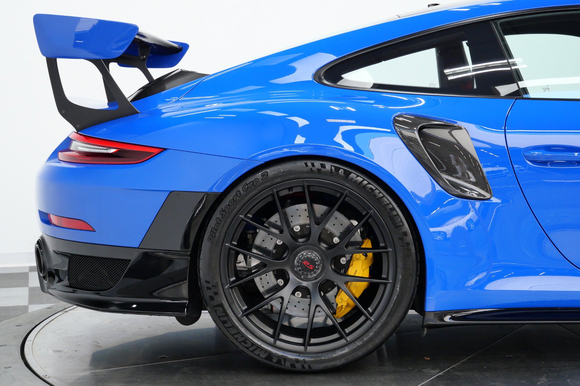 Used 2019 Porsche 911 GT2 RS RWD image 68
