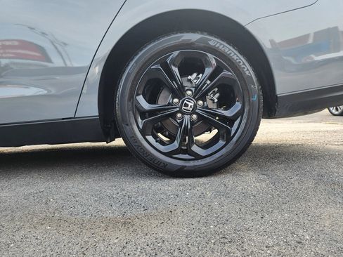 Used 2025 Honda Accord SE image 19