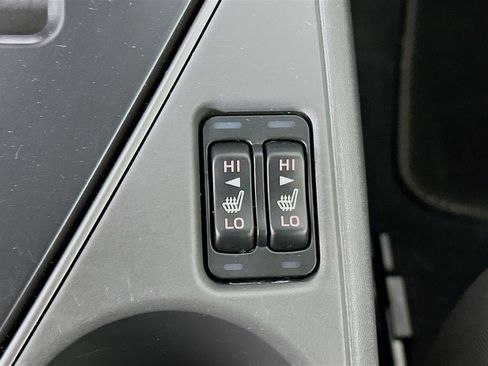 Used 2025 Subaru Crosstrek 2.0i Premium image 25