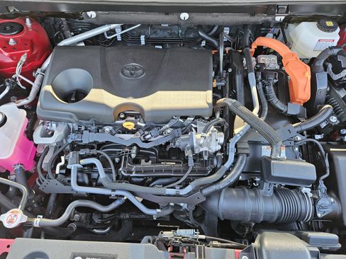 Used 2024 Toyota RAV4 XLE Premium image 31