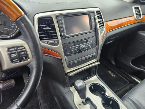 Used 2012 Jeep Grand Cherokee Overland AWD/4WD image 30