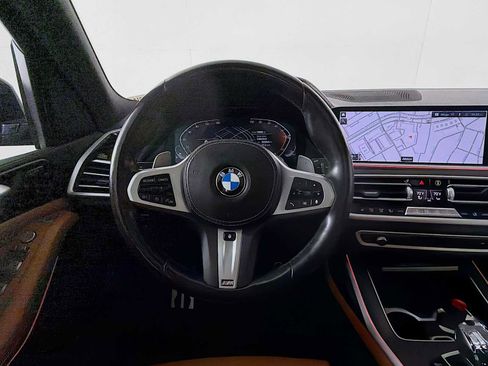 Used 2022 BMW X7 xDrive40i w/ M Sport Package AWD/4WD image 12