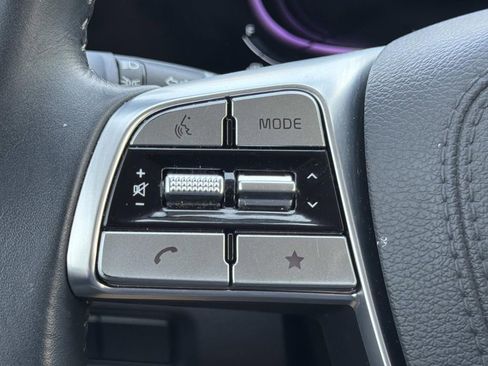 Used 2025 Kia Telluride LX FWD image 18