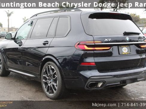 Used 2023 BMW X7 xDrive40i w/ M Sport Package image 3