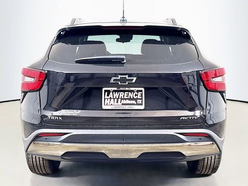 New 2026 Chevrolet Trax ACTIV w/ Driver Confidence Package FWD image 4