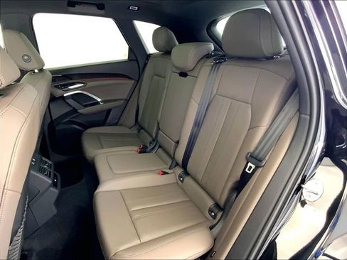 Certified 2025 Audi Q5 Premium w/ Convenience Package AWD/4WD image 23