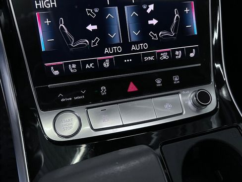 Used 2019 Audi Q8 Prestige image 21