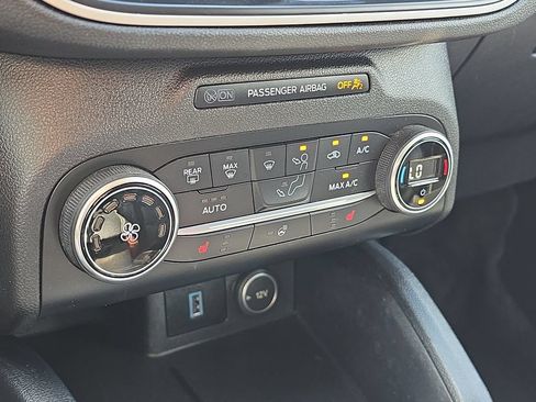 Used 2020 Ford Escape SEL AWD/4WD image 21