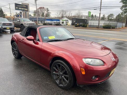 Used 2006 MAZDA MX-5 Miata Grand Touring w/ Premium Pkg image 34