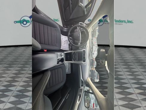 Used 2019 Ford Fusion SE image 41