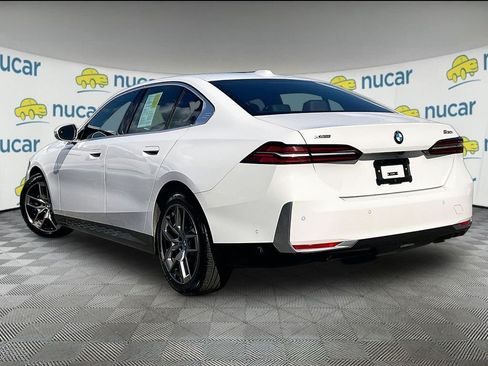 Used 2026 BMW 530i xDrive AWD/4WD image 4