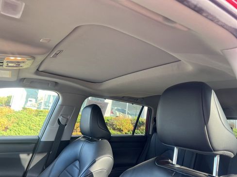 Used 2022 Toyota Highlander XLE image 15