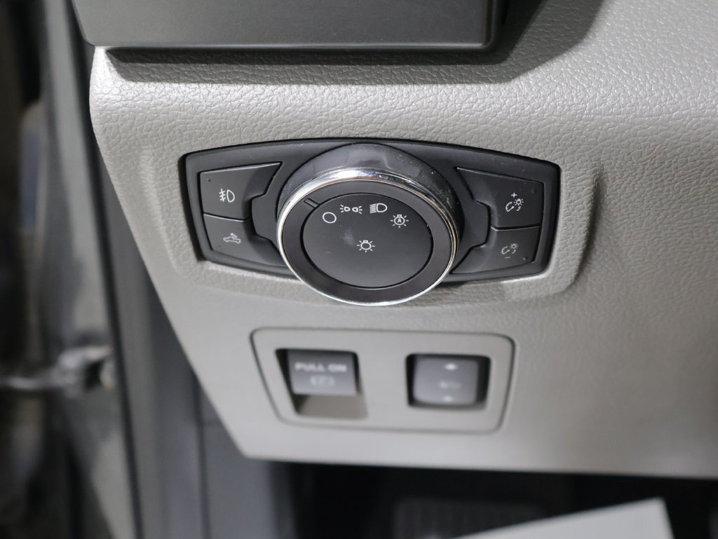 Used 2019 Ford F150 XLT w/ Equipment Group 302A Luxury AWD/4WD image 29
