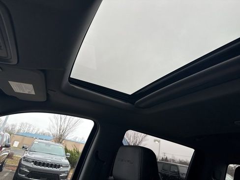 Used 2021 GMC Sierra 1500 Denali w/ Denali Ultimate Package image 21