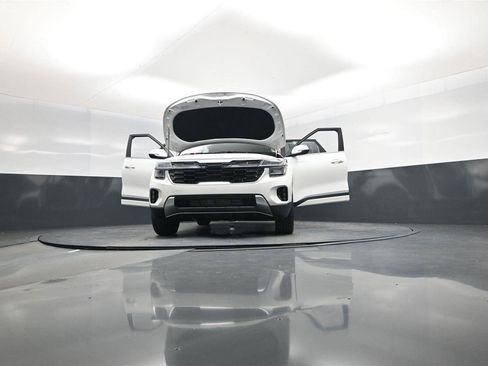 New 2026 Kia Seltos SX image 22