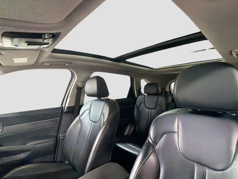 Used 2022 Kia Sorento SX w/ Panoramic Sunroof Package AWD/4WD image 23