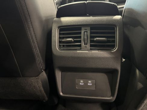 Used 2024 Nissan Rogue SV w/ SV Premium Package AWD/4WD image 13