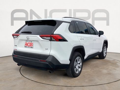 Used 2021 Toyota RAV4 LE FWD image 13