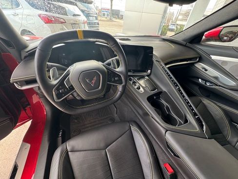 Used 2025 Chevrolet Corvette Stingray Premium Conv image 15